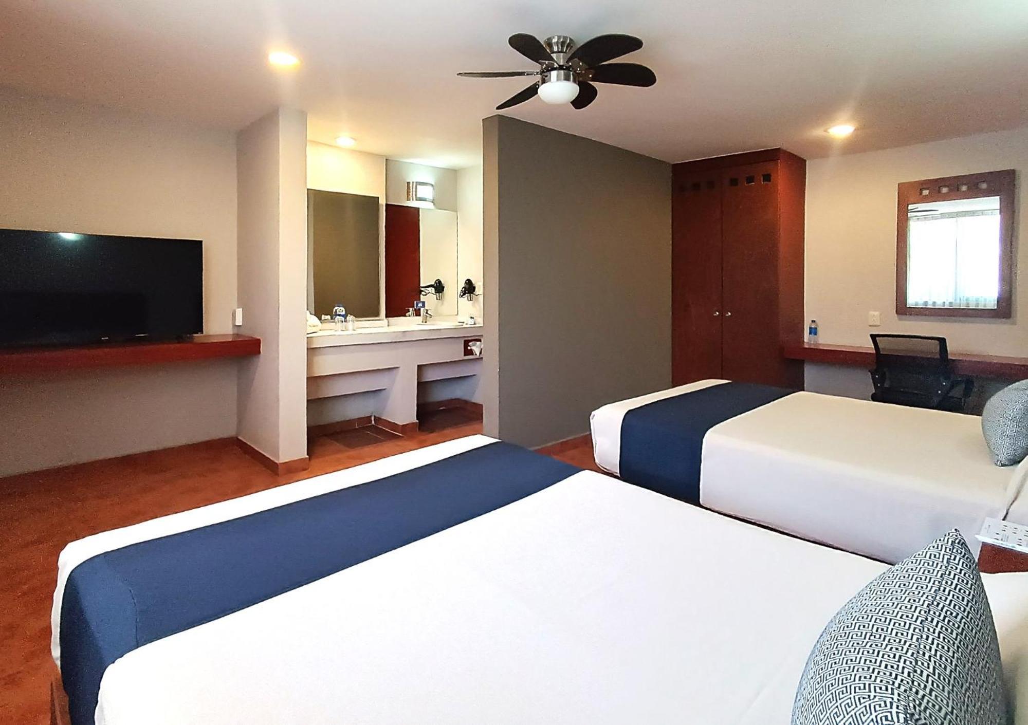Hotel Panamerican 푸에블라 외부 사진
